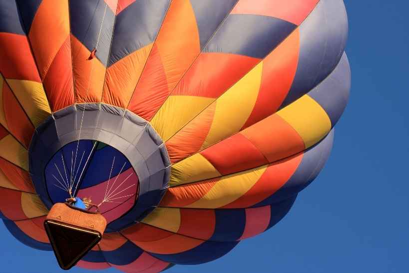  How Do Hot Air Balloons Work?