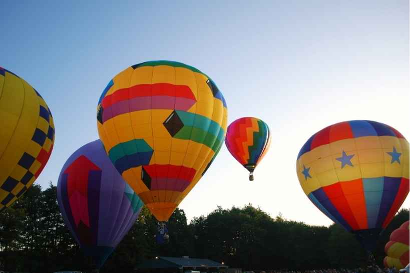 What Is A Tethered Hot Air Balloon Ride?